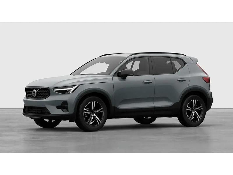 Ny Volvo XC40 Plus 163 HK (119 kW) 2026 Grå SUV
