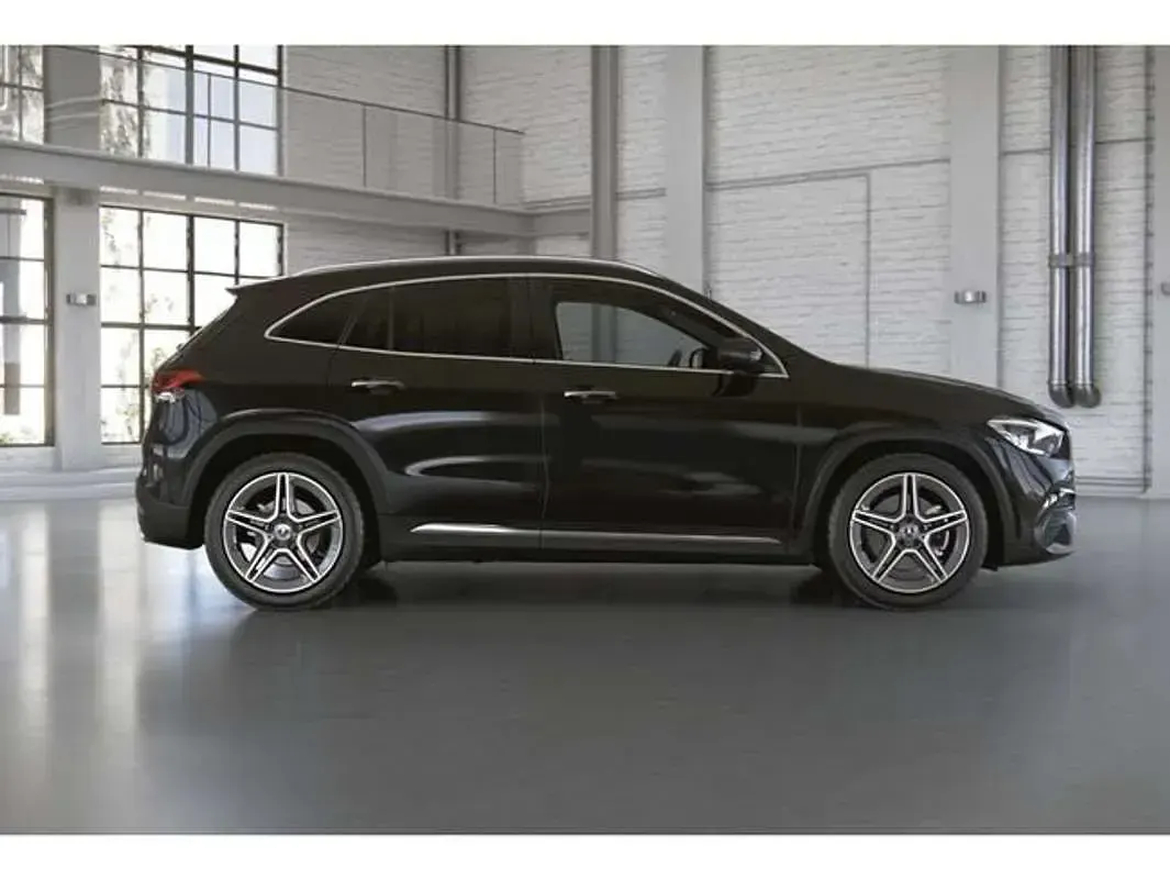 Usado Mercedes GLA200 150 CV (110 kW) 2021 Negro SUV