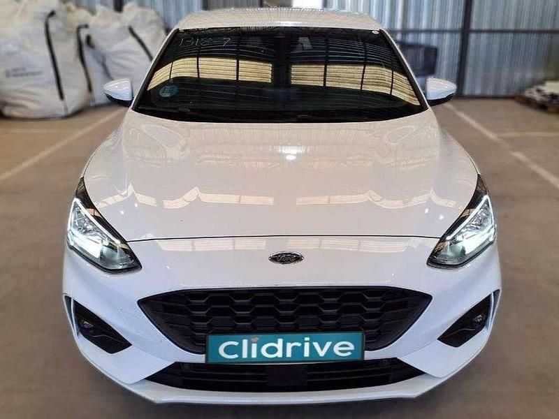 Usado Ford Focus ST-Line 125 CV (91 kW) 2021 Blanco Utilitario
