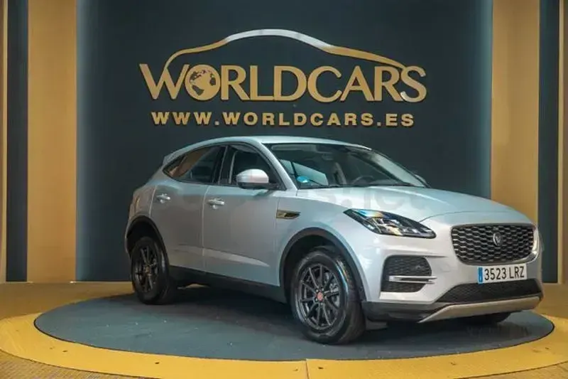 Usado Jaguar E-Pace 163 CV (119 kW) 2021 Gris / plata SUV