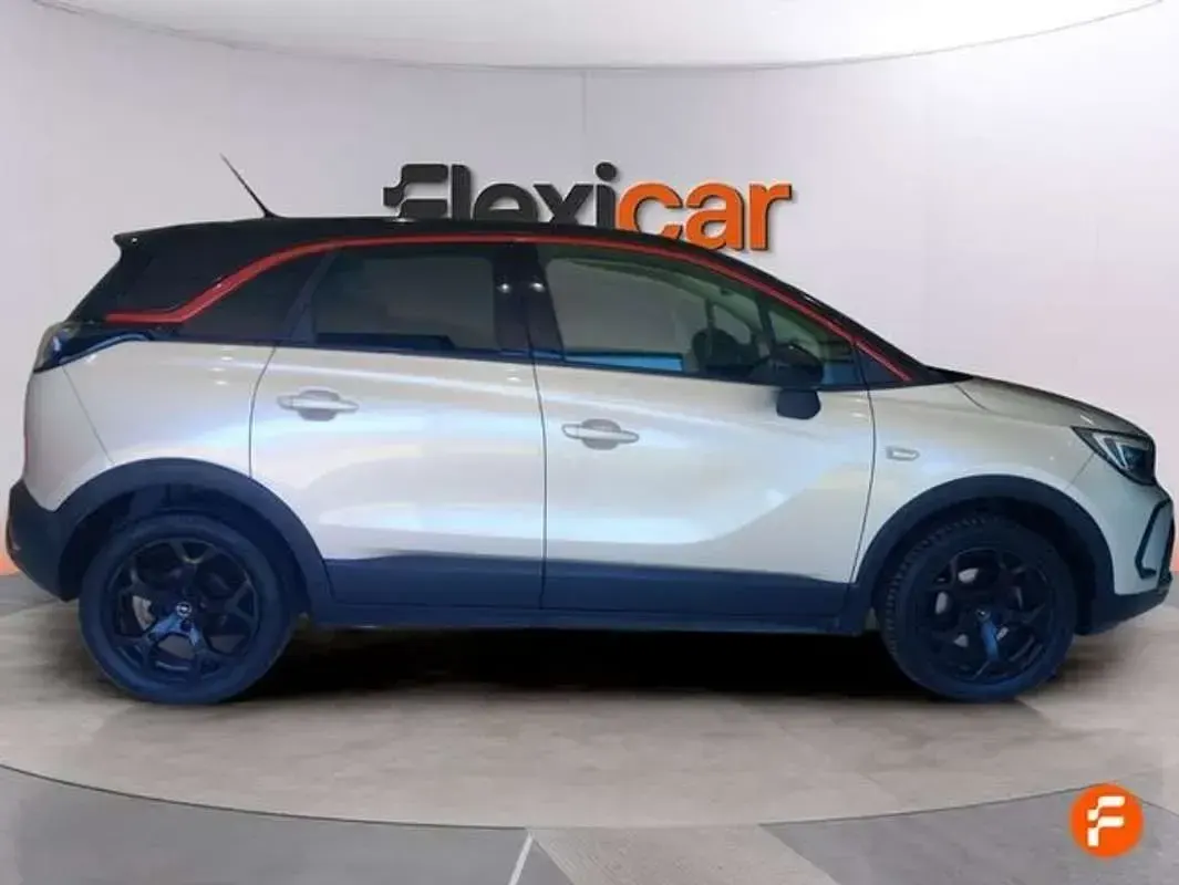 Usado Opel Crossland 110 CV (80 kW) 2023 Gris SUV