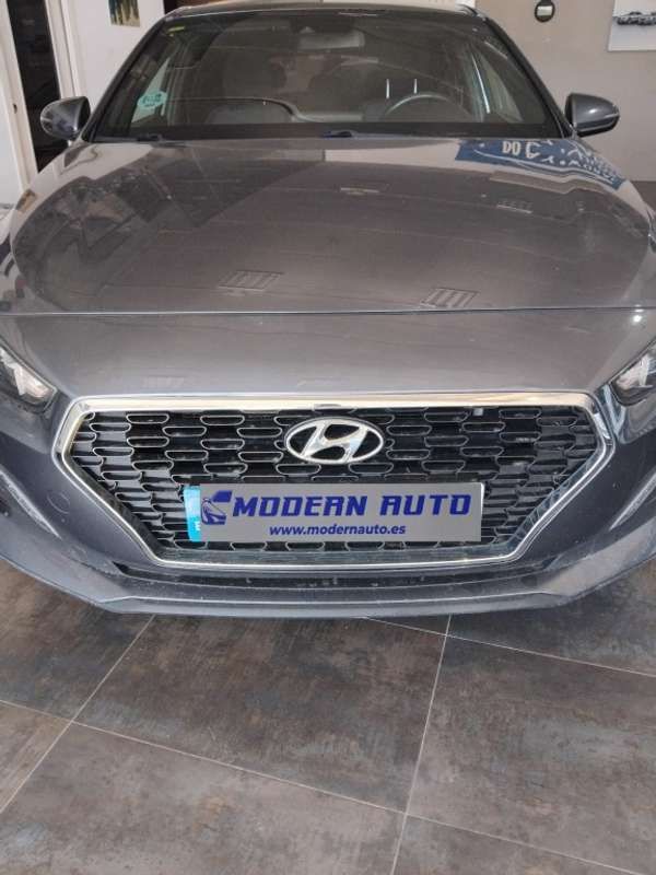 Gris Usado 2020 Hyundai i30 Utilitario | 9650 € (Super precio) - Imagen 1/4