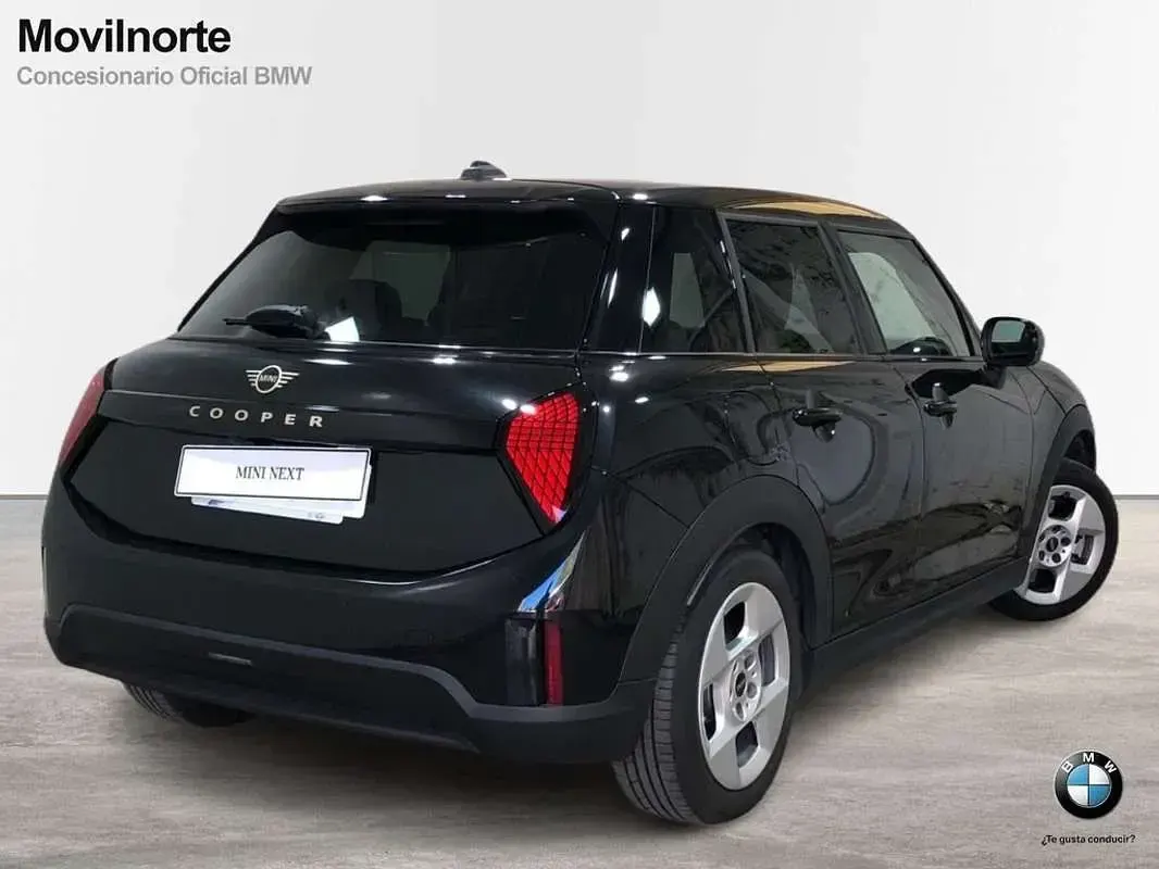Usado Mini Cooper Essential 156 CV (114 kW) 2024 Negro Utilitario