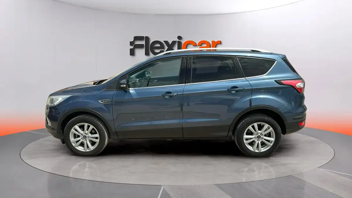 Usado Ford Kuga ST-Line 150 CV (110 kW) 2019 Gris SUV