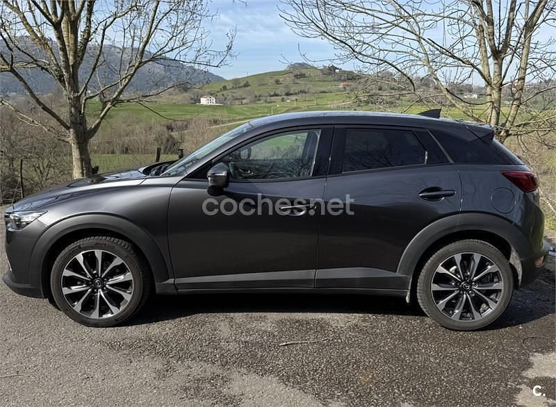 Usado Mazda CX-3 121 CV (88 kW) 2021 Gris / plata SUV