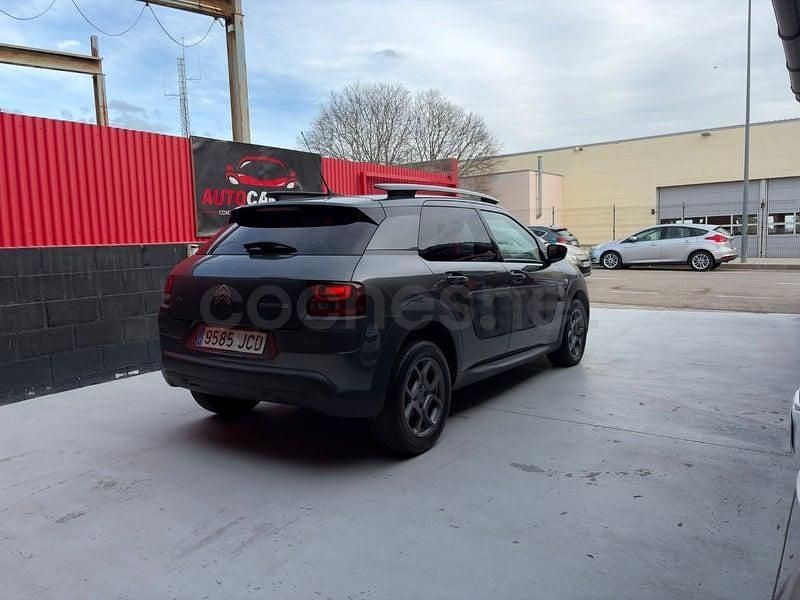 Usado Citroën C4 Cactus Shine 100 CV (73 kW) 2015 Gris Utilitario