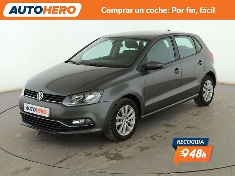 Usado VW Polo Advance 90 CV (66 kW) 2017 Gris Utilitario