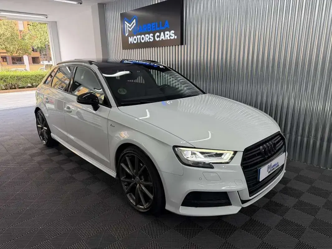 Usado Audi A3 Sportback S-Line 150 CV (110 kW) 2018 Blanco Utilitario
