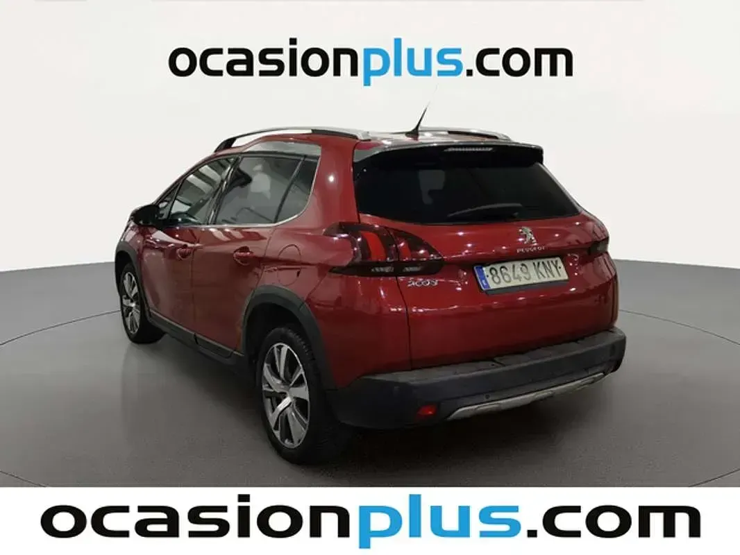 Usado Peugeot 2008 Allure 110 CV (80 kW) 2018 Rojo SUV