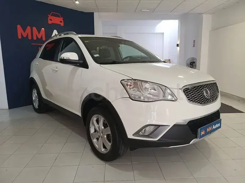 Usado SsangYong Korando 149 CV (109 kW) 2012 Blanco SUV