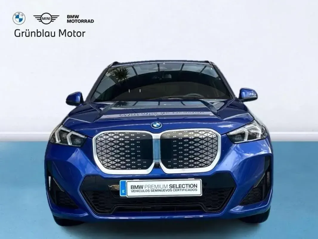 Usado BMW iX1 Comfort Edition 150 kW (204 CV) 2025 Azul SUV