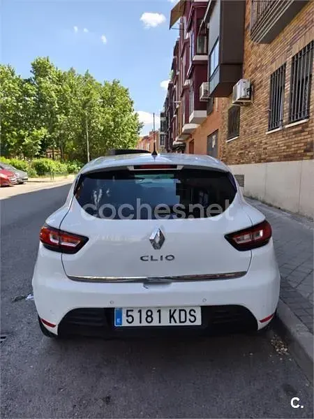 Usado Renault Clio IV Zen 90 CV (66 kW) 2017 Blanco Berlina