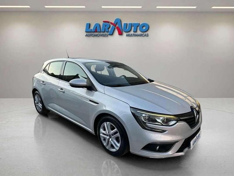 Usado Renault Mégane IV Bose Edition 110 CV (80 kW) 2017 Gris Utilitario