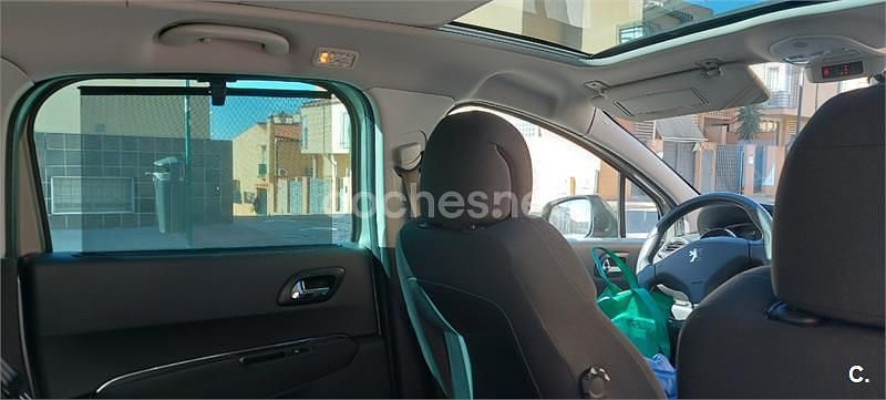 Usado Peugeot 3008 Allure 163 CV (119 kW) 2012 Beige Berlina