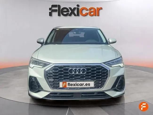 Käytetty Audi Q3 150 HP (110 kW) 2020 Valkoinen Katumaasturi