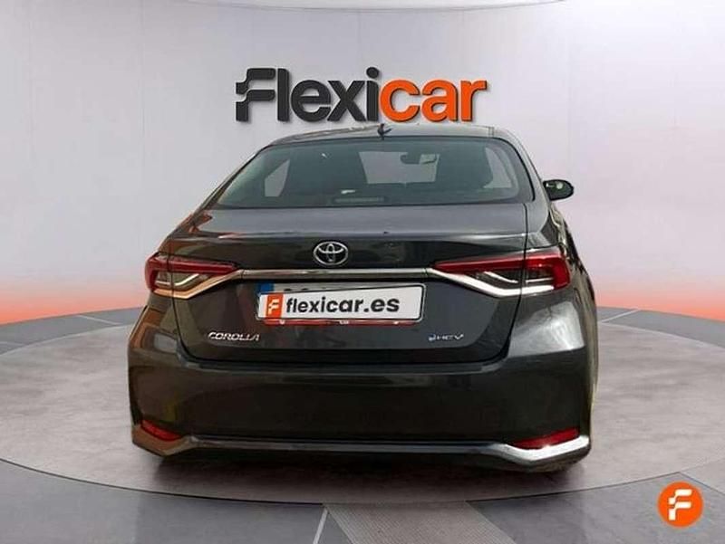 Usado Toyota Corolla Active 140 CV (102 kW) 2024 Gris Utilitario