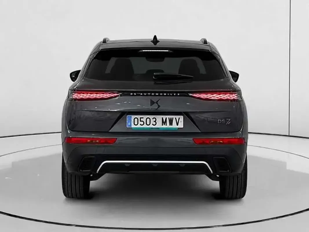 Usado DS Automobiles DS7 Crossback Performance 129 CV (94 kW) 2024 Gris SUV