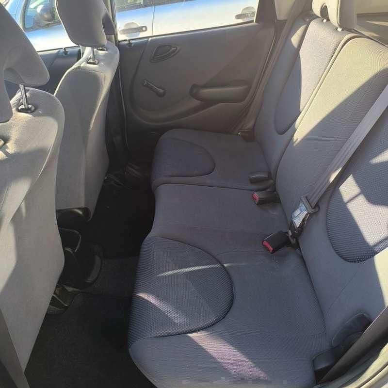 Usado Honda Jazz S 78 CV (57 kW) 2003 Gris Utilitario