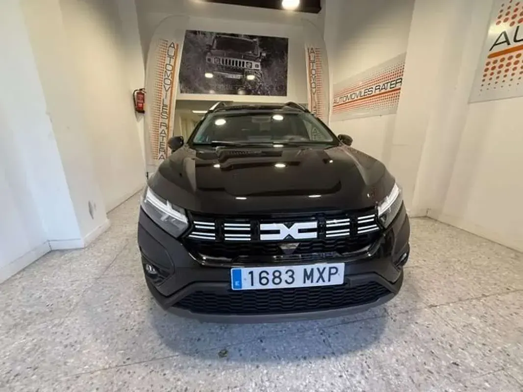 Usado Dacia Jogger Expression 141 CV (103 kW) 2024 Negro Monovolumen
