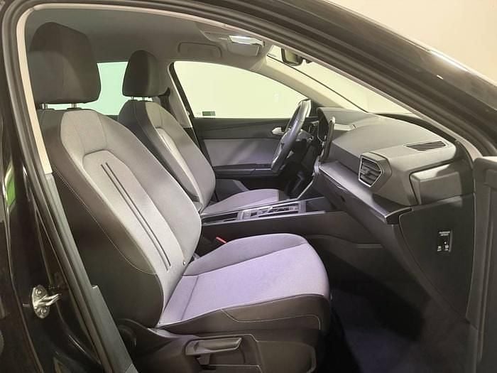 Usado Seat Leon ST Style 150 CV (110 kW) 2024 Negro Familiar