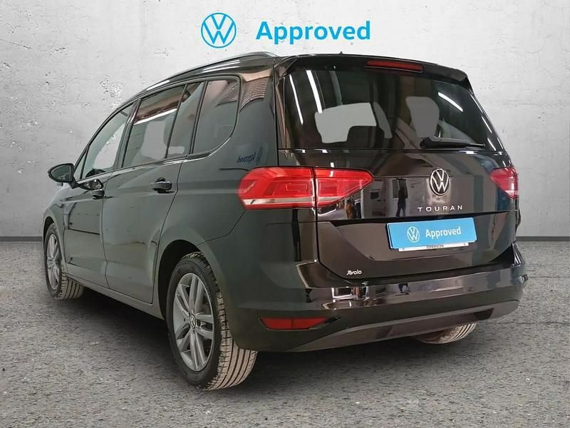 Usado VW Touran 150 CV (110 kW) 2025 Monovolumen