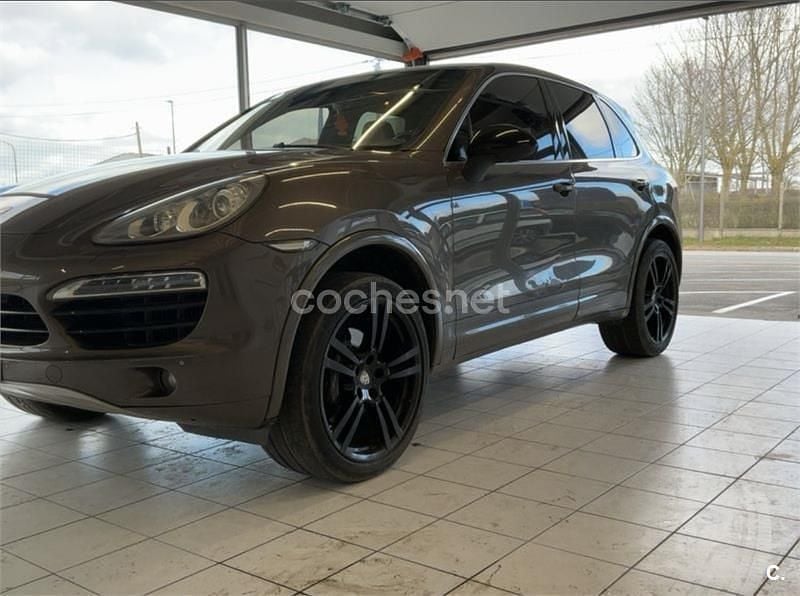 Usado Porsche Cayenne Platinum Edition 245 CV (180 kW) 2014 Marrón SUV