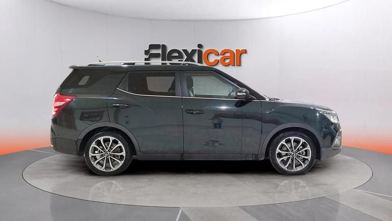 Usado Ssangyong (KGM) XLV Limited 116 CV (85 kW) 2017 Verde SUV