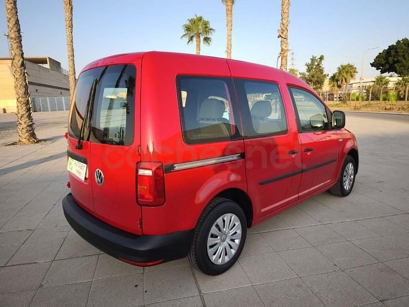 Usado VW Caddy Edition 102 CV (75 kW) 2020 Burdeos Monovolumen