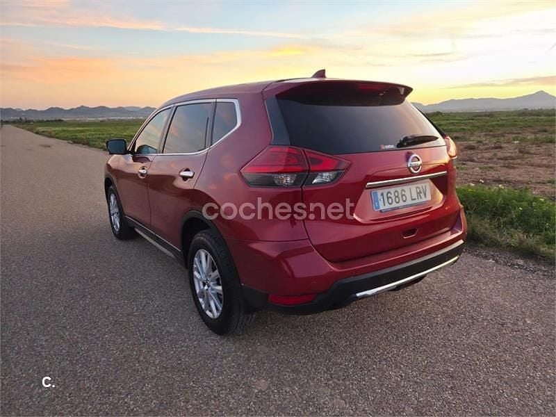 Usado Nissan X-Trail Acenta 150 CV (110 kW) 2020 Rojo SUV