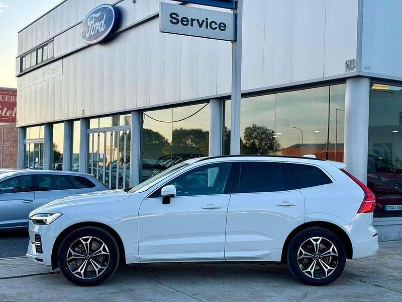 Używany Volvo XC60 Core 197 KM (144 kW) 2021 Biały SUV