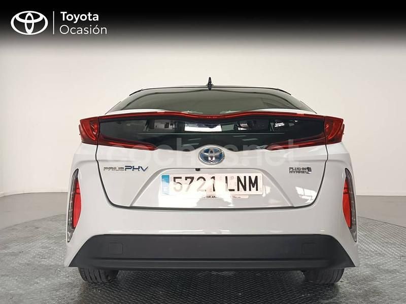 Usado Toyota Prius 122 CV (89 kW) 2021 Blanco Berlina