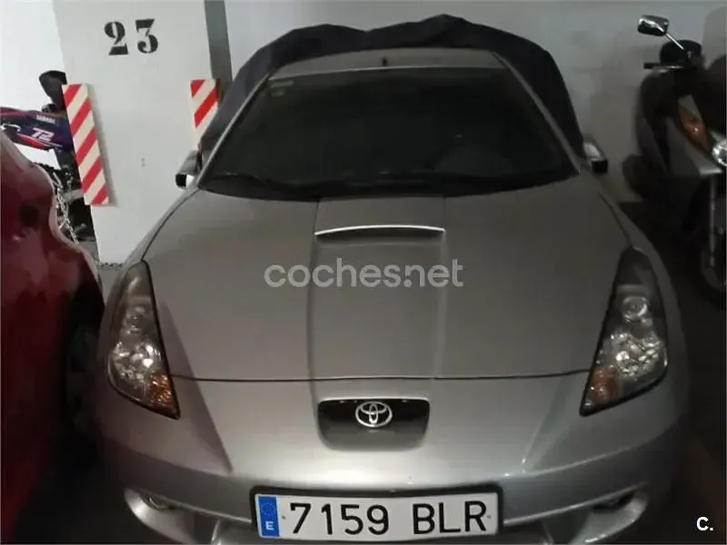 Usado Toyota Celica 143 CV (105 kW) 2001 Gris / plata Coupe