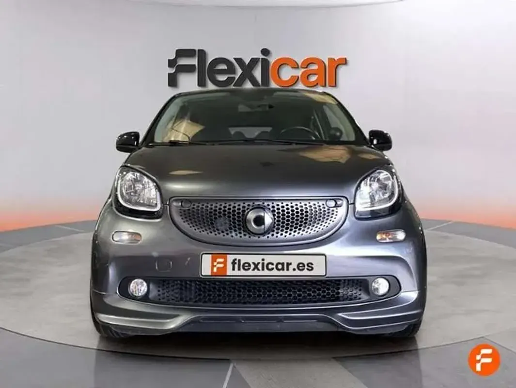Usado Smart ForFour Brabus 109 CV (80 kW) 2018 Gris Utilitario