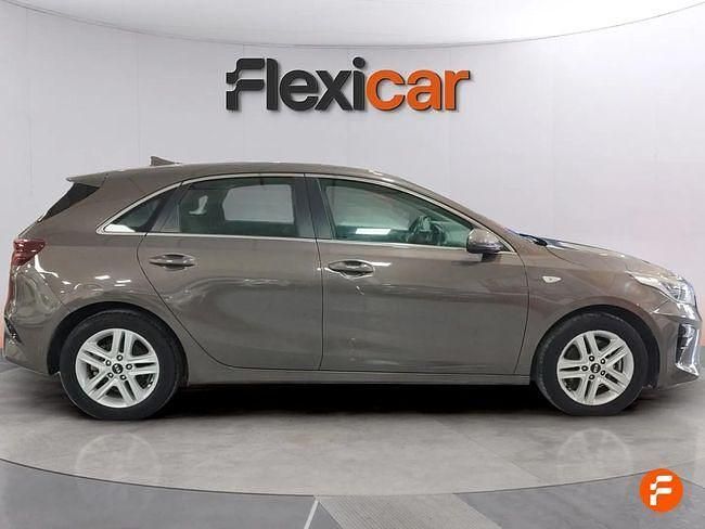 Usado Kia Ceed 140 CV (102 kW) 2020 Marrón Utilitario