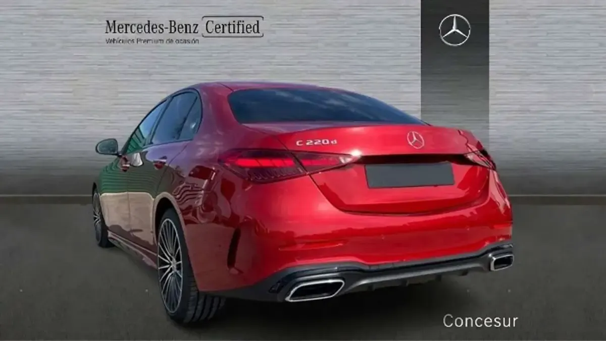 Usado Mercedes C220 200 CV (147 kW) 2023 Rojo Berlina