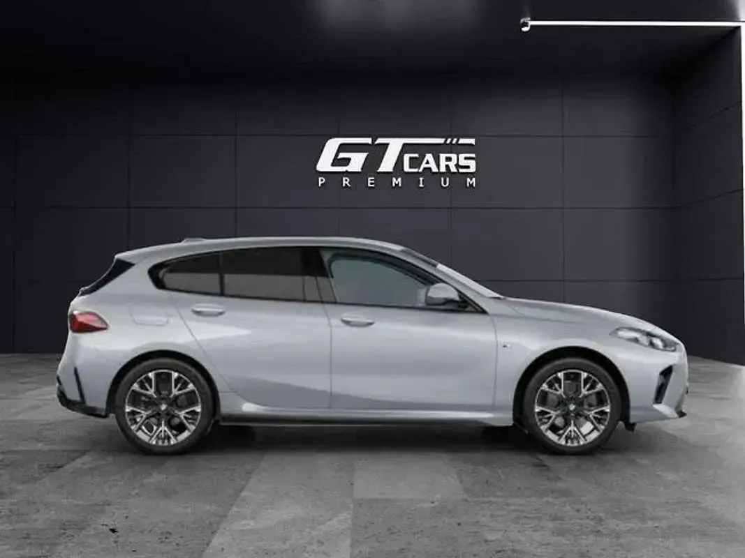 Usado BMW 120 163 CV (119 kW) 2025 Gris Utilitario