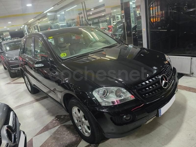 Usado Mercedes ML320 224 CV (164 kW) 2007 Negro SUV