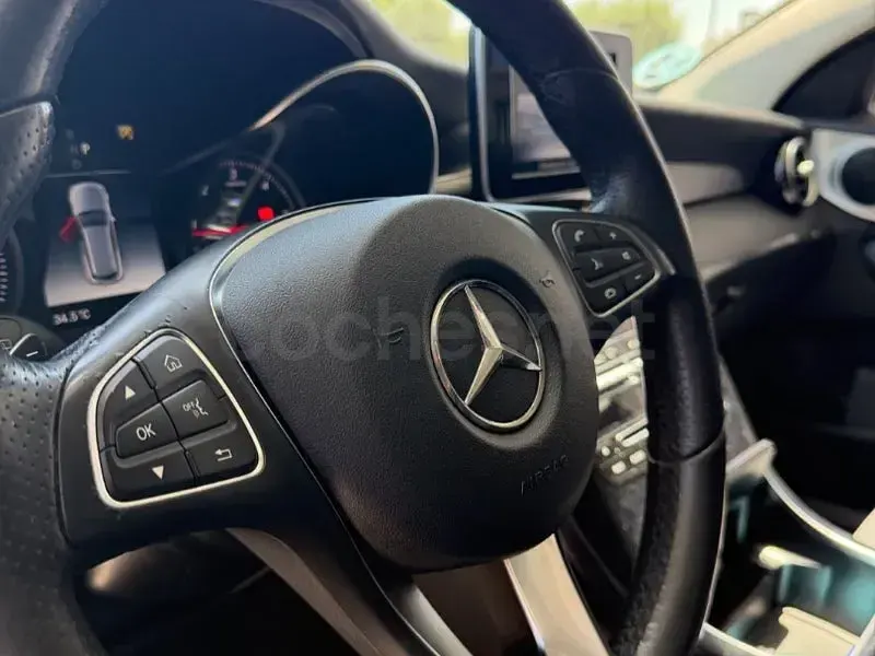 Usado Mercedes C220 170 CV (125 kW) 2017 Gris / plata Familiar