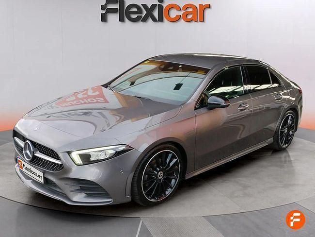 Usado Mercedes A200 150 CV (110 kW) 2020 Gris Berlina