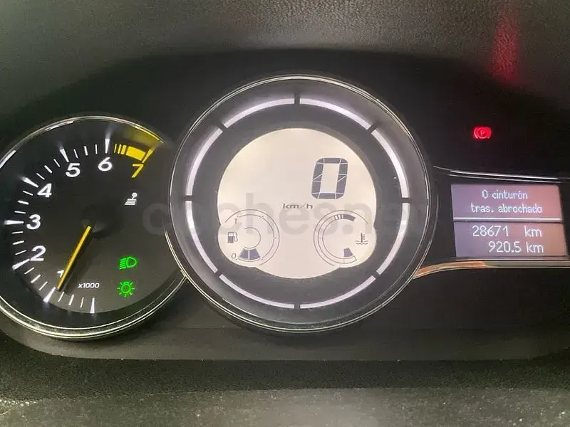 Usado Renault Mégane III Bose Edition 130 CV (95 kW) 2015 Gris / plata Berlina