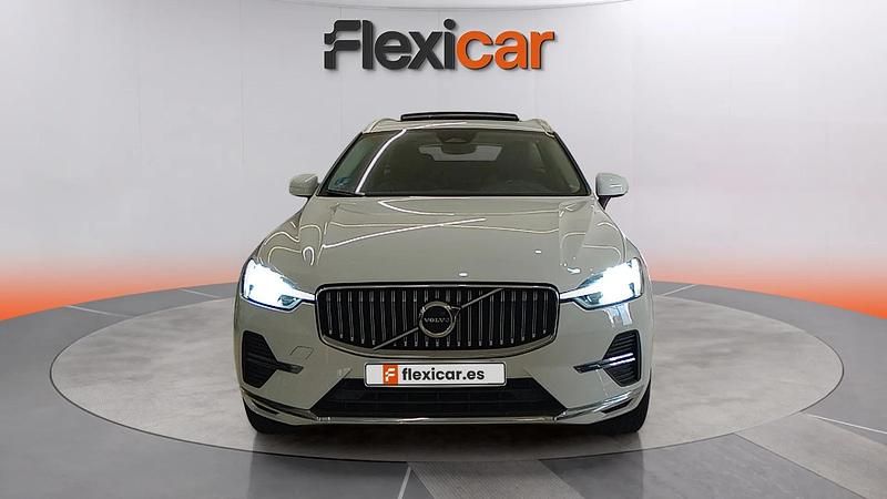 Usado Volvo XC60 Core 351 CV (258 kW) 2021 Blanco SUV