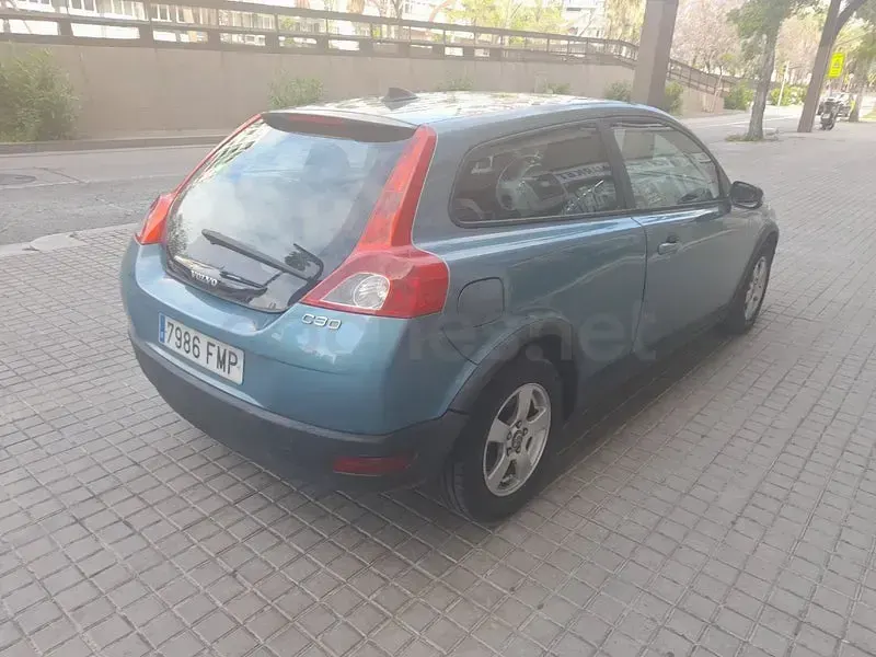 Usado Volvo C30 Momentum 100 CV (73 kW) 2007 Azul Utilitario