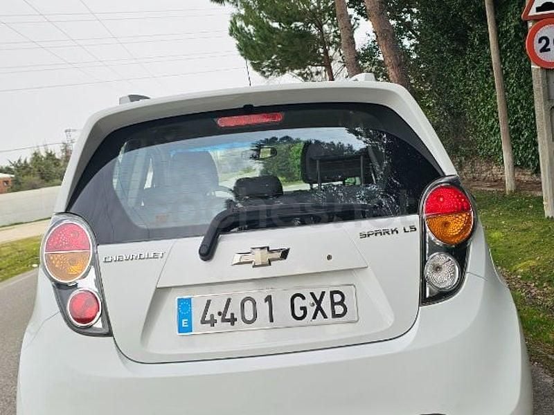 Usado Chevrolet Spark LS 81 CV (59 kW) 2010 Blanco Utilitario