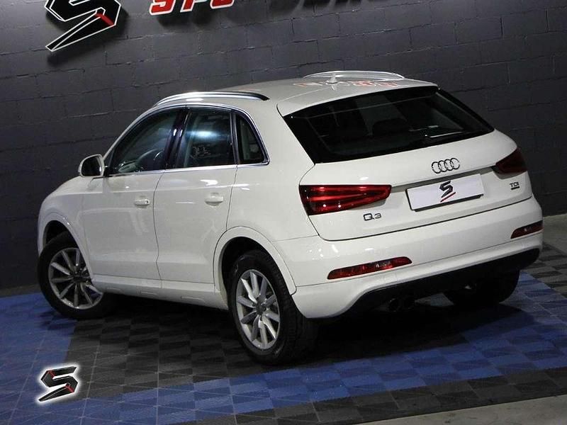 Begagnad Audi Q3 Ambition 177 HK (130 kW) 2012 Vit SUV