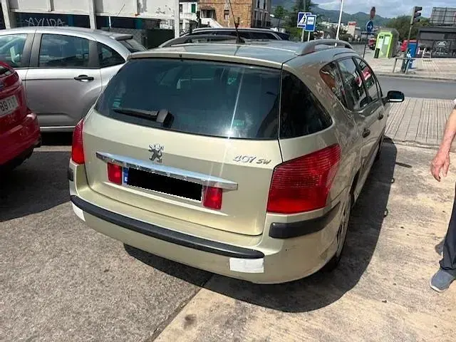 Usado Peugeot 407 137 CV (100 kW) 2005 Gris Familiar