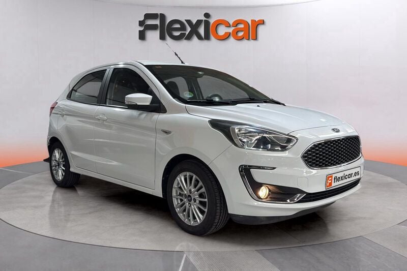 Blanco Usado 2019 Ford Ka Plus Utilitario | 9290 € (Precio justo) - Imagen 1/4
