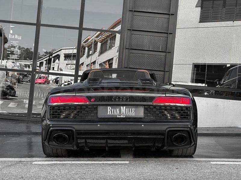 Usado Audi R8 Spyder 570 CV (419 kW) 2019 Gris / plata Descapotable