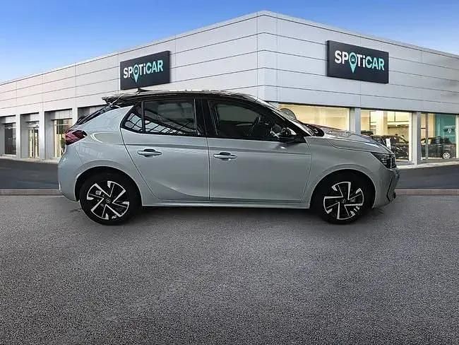 Usado Opel Corsa 101 CV (74 kW) 2025 Gris Utilitario