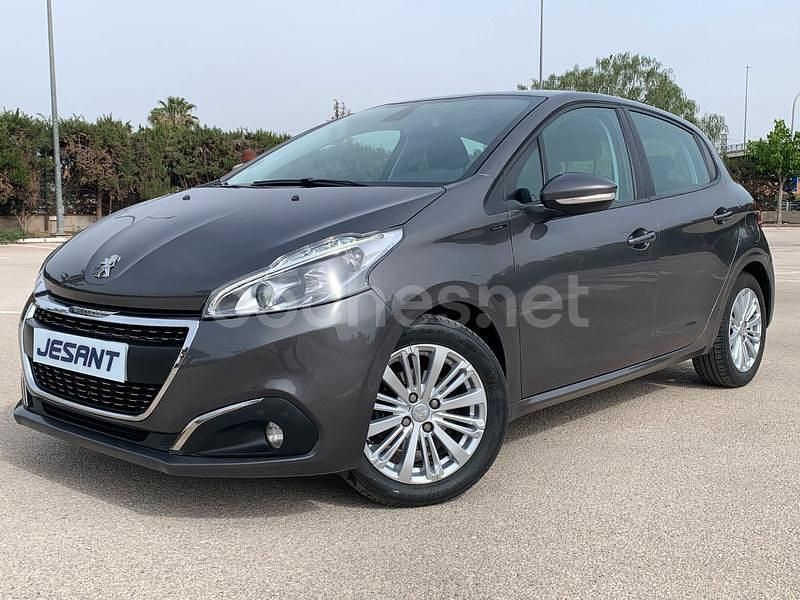 Gris / plata Usado 2019 Peugeot 208 Signature Sky Utilitario | 11.899 € (Un poco caro) - Imagen 1/4