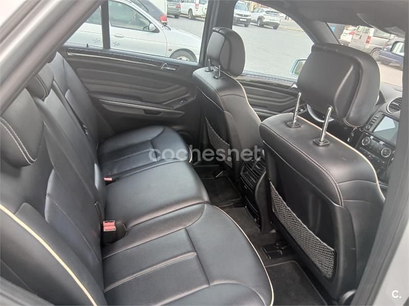 Usado Mercedes ML300 Edition 204 CV (150 kW) 2010 Gris / plata SUV